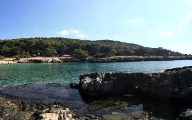 COOEE Surf House and Hospitality