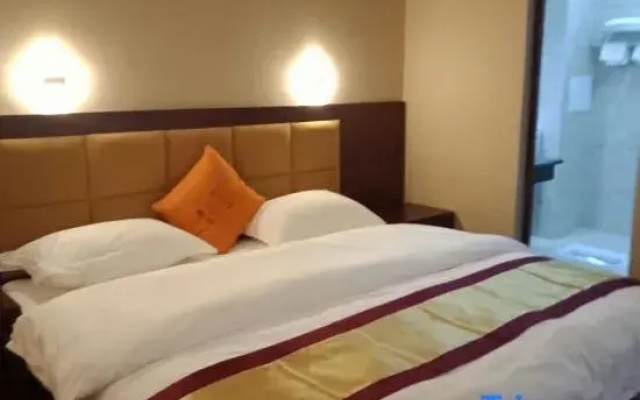 Shilin Hotel (Wenshan North Bus Station Qihua Square Branch)