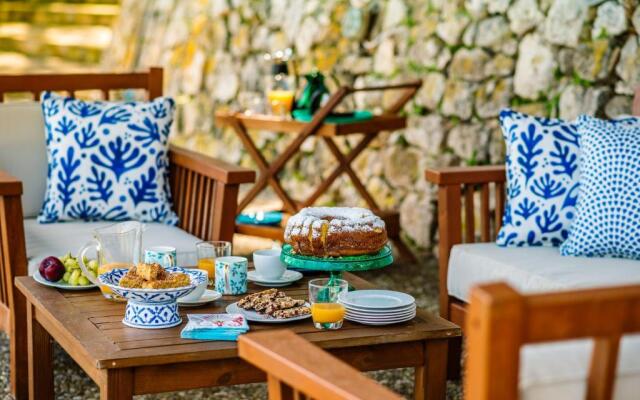 Azzuro Beach House