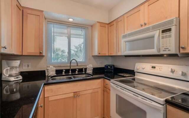 Waves 17 - One Bedroom Condo