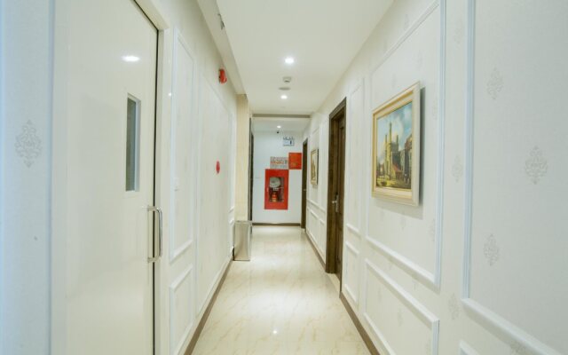 Louisland Hotel
