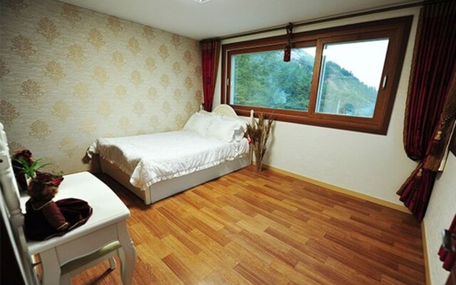 Yeongdeok Green Garden Pension