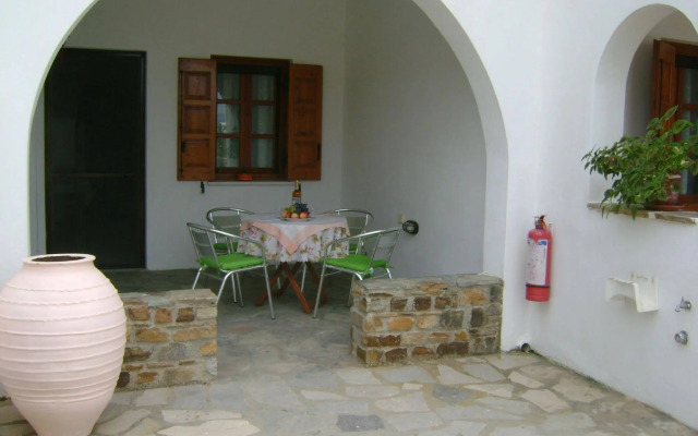 Zanneta Apartments and Suites