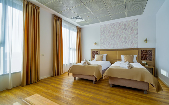 Sir Fundeni Hotel