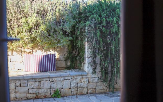 TD Il Vecchio Fienile Outdoor Kitchen With Pool View