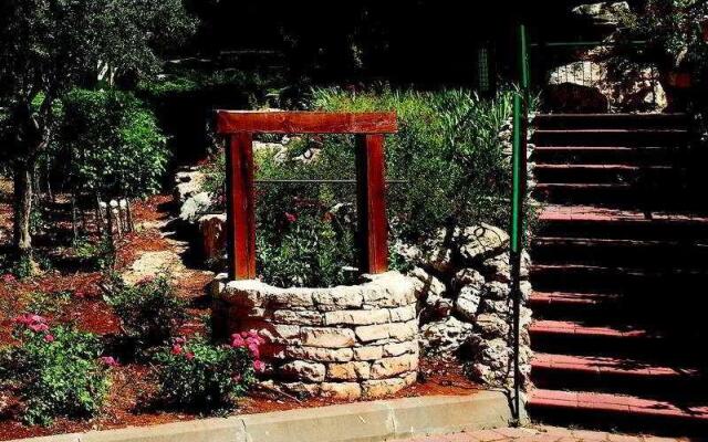 Kibbutz Maale Hachamisha