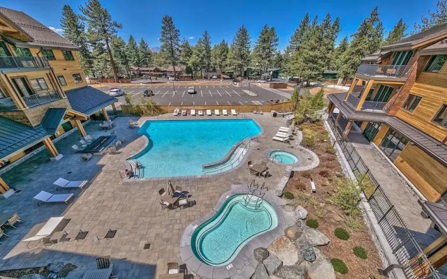 Luxury Residence - Gondola across the Street 2 Bedroom Condo by RedAwning