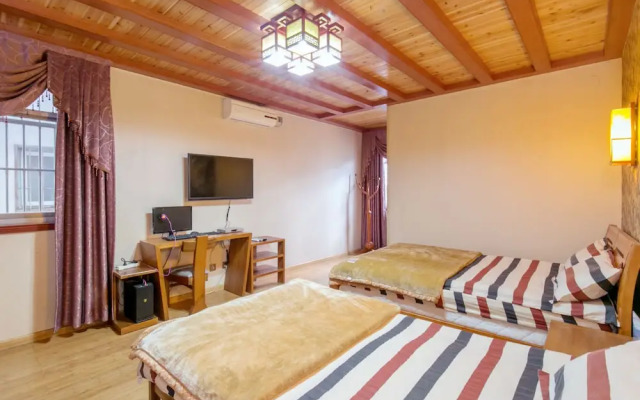 Tongyuanju Hostel
