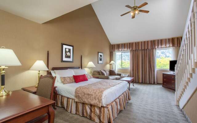 Ramada Hotel & Conference Center by Wyndham Kelowna