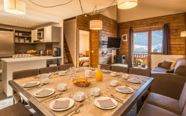Chalet Val 2400