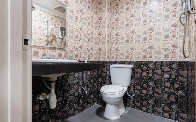 OYO 89844 Green Villa Hotel