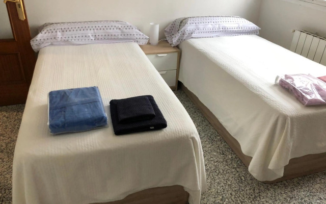 Luxurious 5 Bedroom Apartment in Moncloa-Aravaca