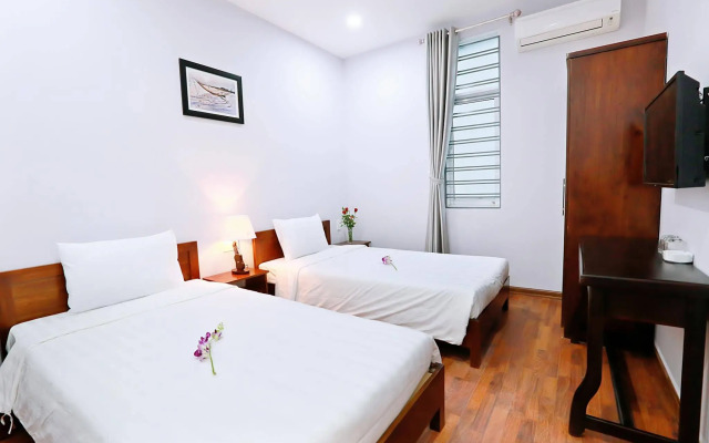 Gold House Hotel