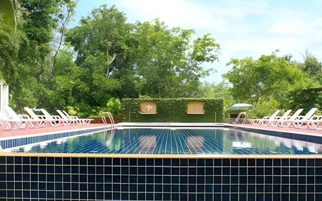 Baan Panwa Resort