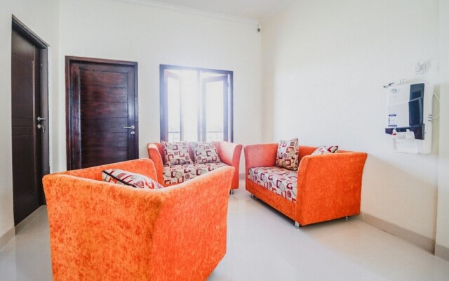 RedDoorz @ myRoom UMY