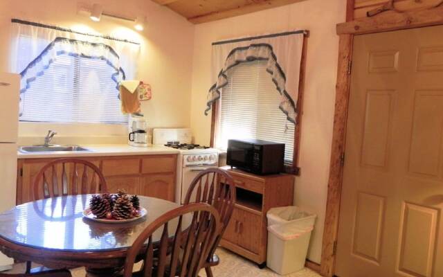 Oak Knoll Lodge