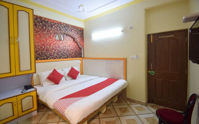 OYO Rooms Mall Road View
