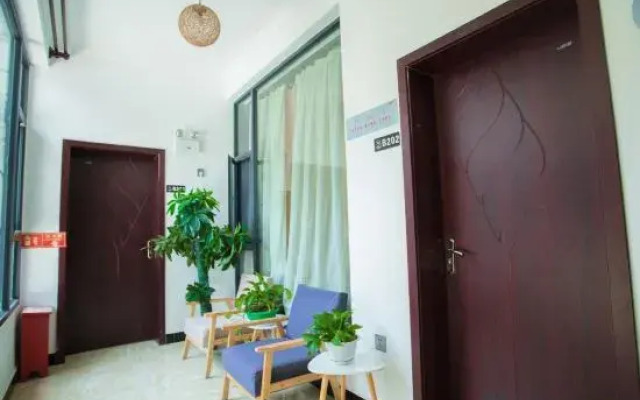 Dali There Is An Inn