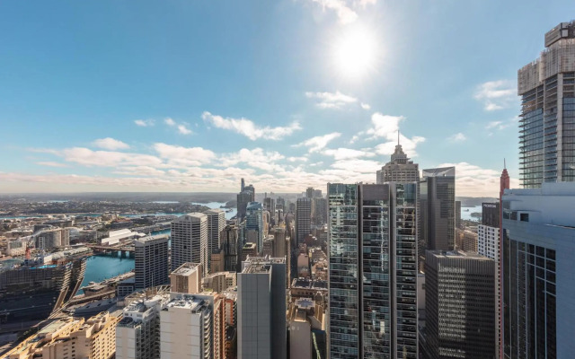 Meriton Suites World Tower