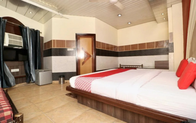 OYO 18474 Hotel Sukh Sagar