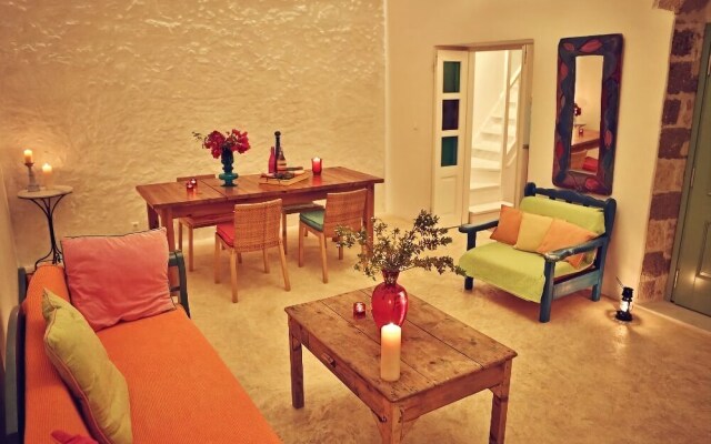 Myrtia House