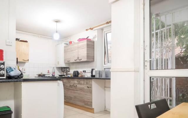 Teviot Street - Deluxe Double Room