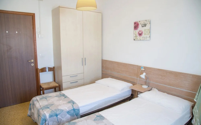 Two Triple Bedroom Flat Near the Beach in Eraclea