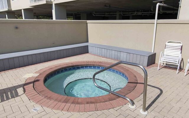 Palm Court Yacht Club #308