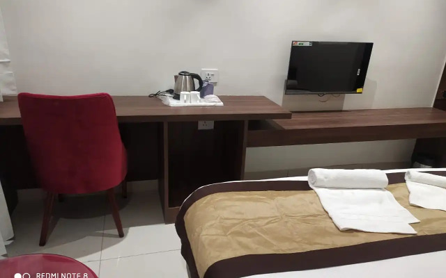 Rajlaxmi Hotel