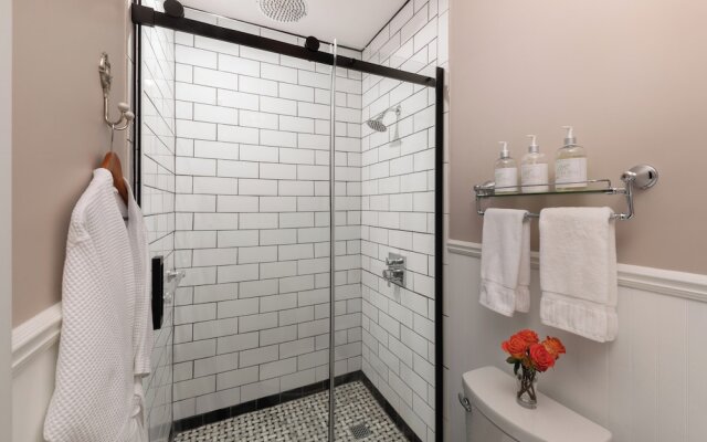 Rosemont Inn Bed & Breakfast