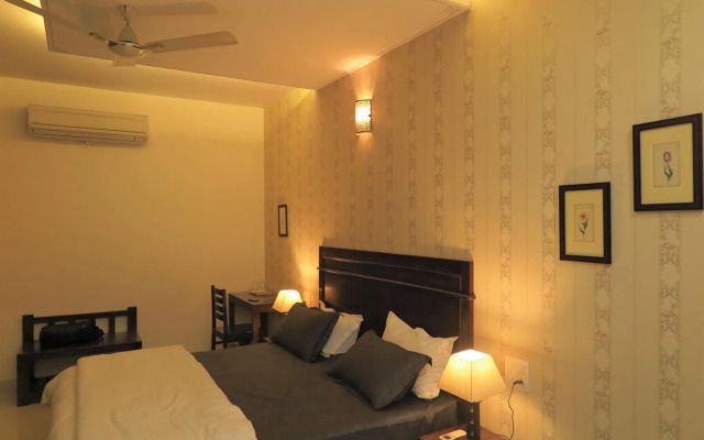 White Tulips Home Stay