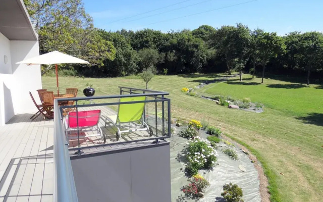 Holiday Home With sea Views, St. Nic