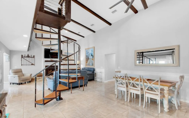 Holiday House