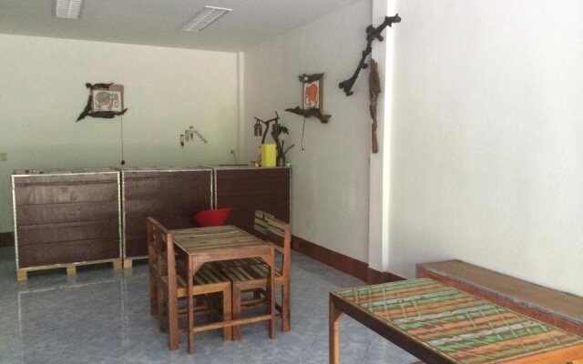 Domingo Hostel Phangan