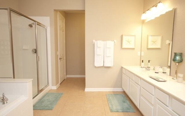 5049 Shoreway Loop #206,