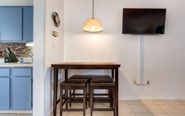 Paradise Mountain Escape by Vtrips