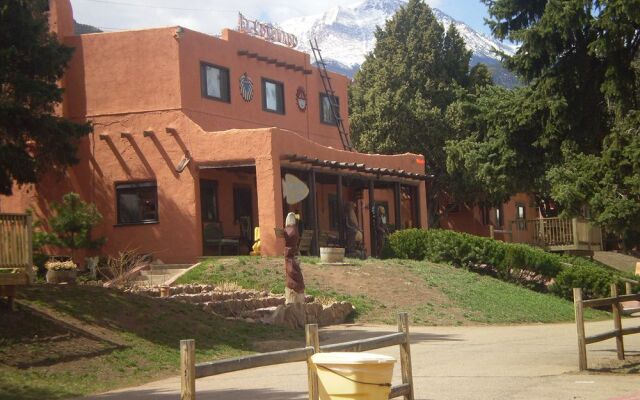 El Colorado Lodge