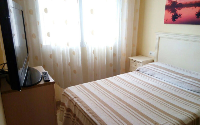 Apartamentos Gandía Universidad 3000