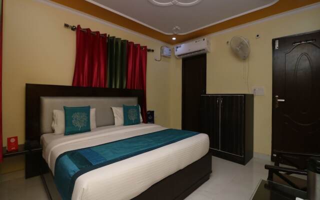 OYO 9809 Hotel Shree Residency