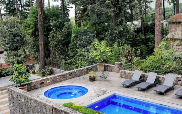 Hotel Roca y Cantera