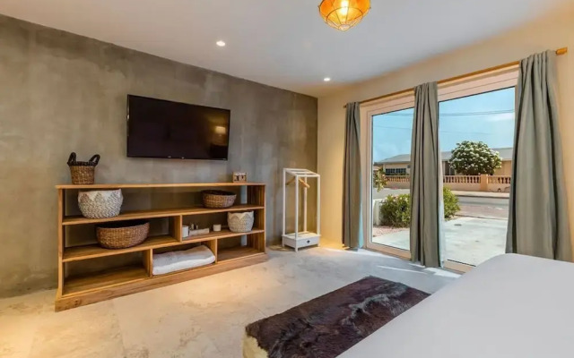 New Mediterranean Villa 5bed 5bath Across-marriott