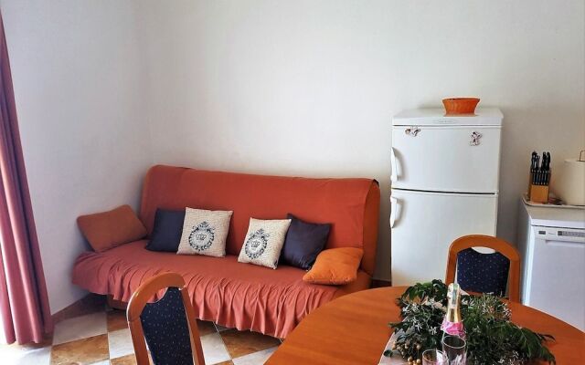 Apartments Anita Punta Skala