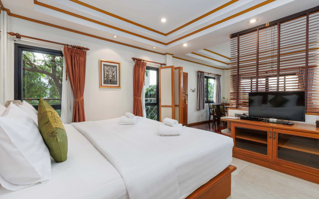 Charlie House Pinklao