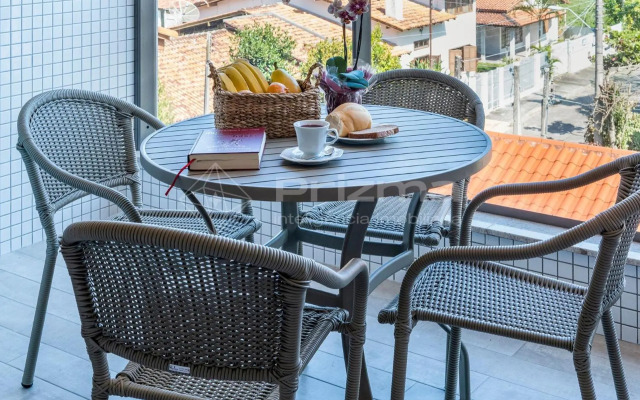 Elegante Apartamento de 3 quartos na Praia de Bombinhas.