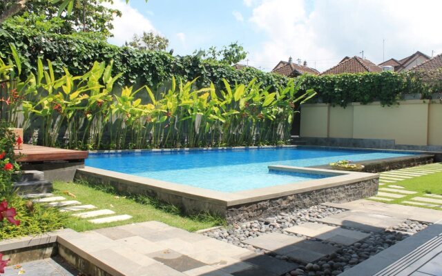 Villa Tedung River