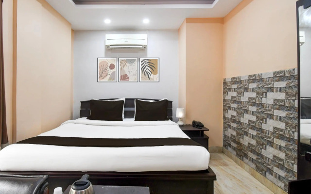 OYO 8812 White Palace Hotel & Resort New Alipore