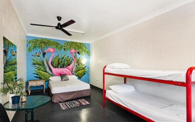 Adventurers Resort - Hostel