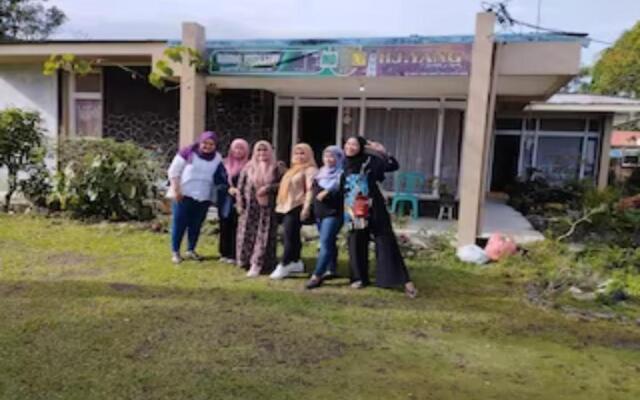 EXPRESS O 92070 Mando Homestay Syariah Near KANTOR LURAH Bukik Apik Puhun