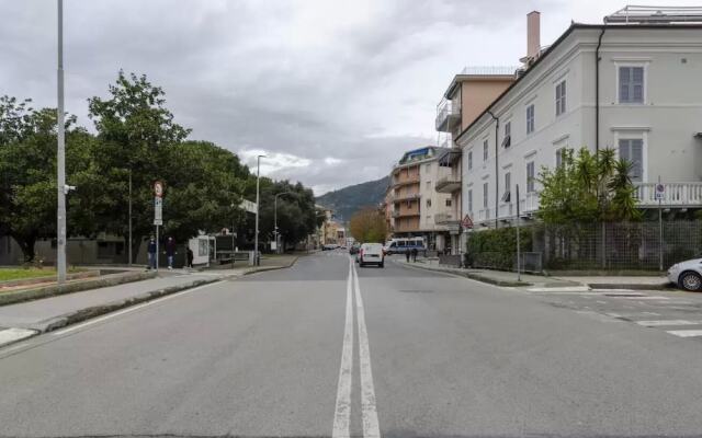 JOIVY Elegant Flat near Seaside