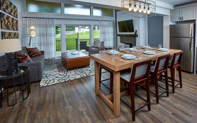 Grand Geneva Luxury Resort & Convention Center